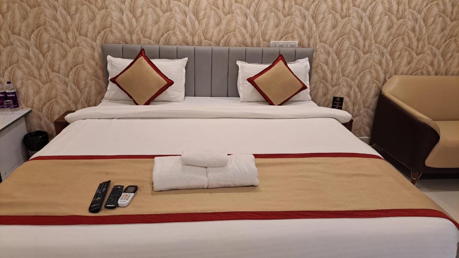 Hotel Stalwart Jajati Bhubaneswar Buitenkant foto